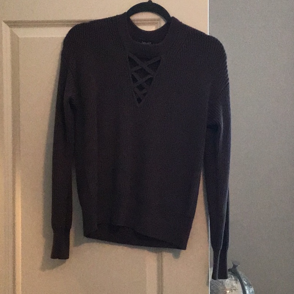 Splendid sweater v neck cut out S